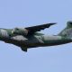 Der griechische Regierungsrat für nationale Sicherheit hat den Kauf von drei Militärtransportern des Typs Embraer C-390 Millennium gebilligt. Sie ersetzen die veralteten C-130-Hercules-Maschinen und bringen der griechischen Luftwaffe erstmals eine eigene Luftbetankungsfähigkeit.