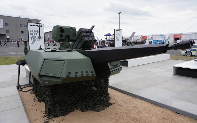 Bundestag genehmigt 14 Rüstungsprojekte - Lenkflugkörper, Pistolen, Digitalisierung uvm.