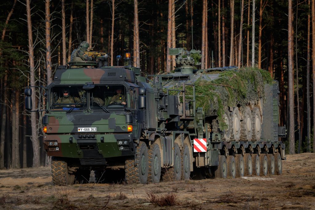 Schwerlasttransporter Elefant 2
