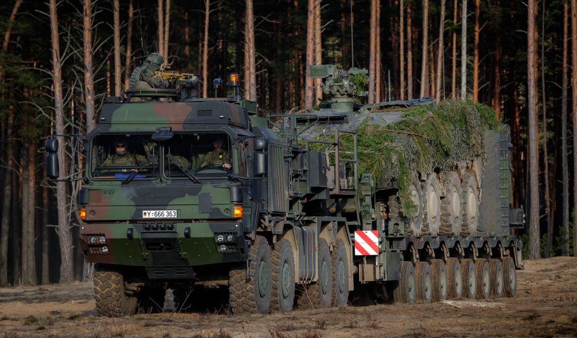 Schwerlasttransporter Elefant 2
