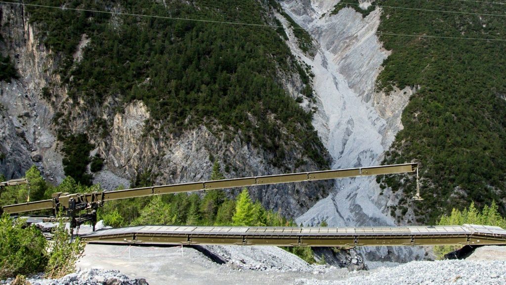 Dry Support Bridge