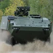 Im Rahmen der Ertüchtigungsinitiative der Bundesregierung hat Deutschland der Republik Moldau fünf Schützenpanzer des Typs Piranha 5 übergeben. Die Lieferung soll den Aufbau eines mechanisierten Infanterieverbands der moldauischen Streitkräfte unterstützen.
