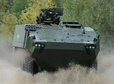 Im Rahmen der Ertüchtigungsinitiative der Bundesregierung hat Deutschland der Republik Moldau fünf Schützenpanzer des Typs Piranha 5 übergeben. Die Lieferung soll den Aufbau eines mechanisierten Infanterieverbands der moldauischen Streitkräfte unterstützen.