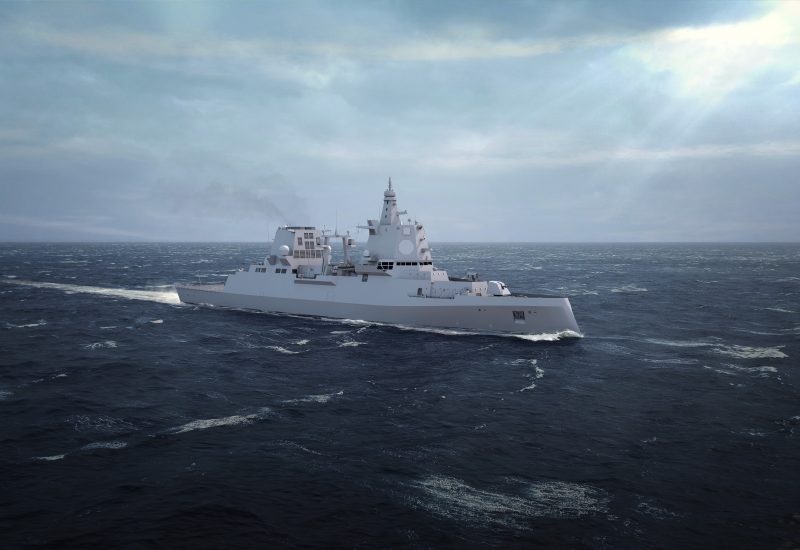 Mit geschätzten 26,2 Milliarden Euro ist die Fregatte der Klasse 127 das teuerste Rüstungsvorhaben in der Geschichte der Deutschen Marine – und steht zugleich unter erheblichem Zeitdruck, denn der erste Zulauf ab 2034 lässt kaum Spielraum bis zur Außerdienststellung der F124. In den vergangenen zwei Jahren hat das Projekt deutlich an Kontur gewonnen: Die geplante Stückzahl stieg von sechs auf acht Einheiten, und in den Bereichen Bewaffnung, Sensorik und Führungssysteme wurden weitreichende Entscheidungen getroffen.