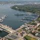 Die Führung der Deutschen Marine hat sich Medienberichten zufolge für Emden als Standort eines zusätzlichen Nordsee-Stützpunkts ausgesprochen. Bremerhaven wäre damit aus dem Auswahlverfahren ausgeschieden. Eine offizielle Bestätigung des Bundesverteidigungsministeriums steht aus.
