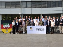 Bundeswehr und Wirtschaft in NRW vertiefen Zusammenarbeit für Gesamtverteidigung