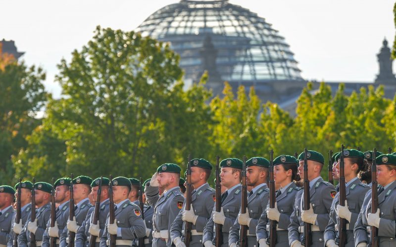 Deutschland in der militärischen Führungsrolle – Wie die Bevölkerung zur neuen Verteidigungspolitik steht