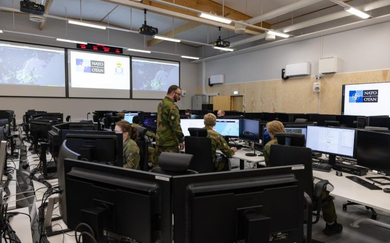 NATO eröffnet Combined Air Operations Centre in Norwegen