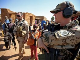 Bundestag verlängert Bundeswehr-Einsatz im Südsudan