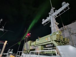 IRIS-T SLM goes maritime: Erfolgreicher Test auf F125-Fregatte