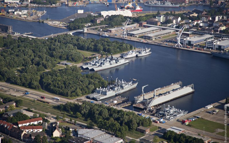 Neuer Marinestützpunkt: Emden soll zweiter Nordseehafen werden
