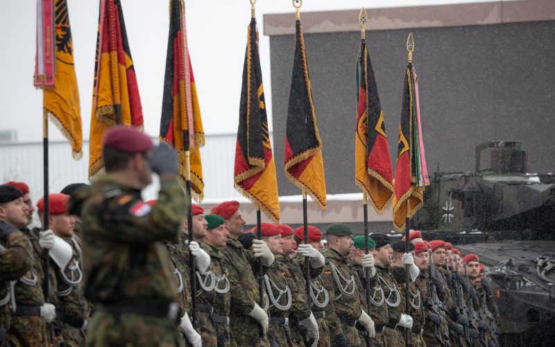 Panzerbrigade 45 erhält zwei Kampftruppenbataillone