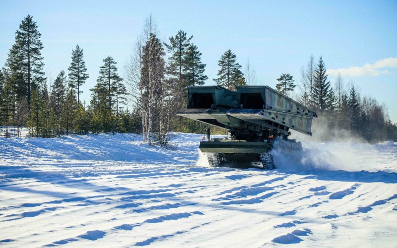 Litauen beschafft 12 Brückenverlegesysteme LEGUAN