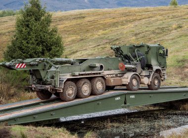 Belgien beschafft acht Brückenverlegesysteme LEGUAN