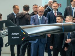 Deutschland und Ukraine schließen ersten Großauftrag für autonome Kampfdrohnen ab