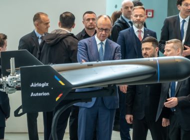 Deutschland und Ukraine schließen ersten Großauftrag für autonome Kampfdrohnen ab