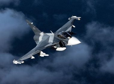 Schweden will der Ukraine 16 gebrauchte Gripen-Jets schenken und den Kauf von bis zu 20 modernen Maschinen ermöglichen. Eine Absichtserklärung beider Länder sieht langfristig die Lieferung von bis zu 150 Flugzeugen vor.