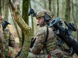 Litauen beschafft beim schwedischen Rüstungskonzern Saab weitere Carl-Gustaf-M4-Waffen und Ausbildungsausrüstung. Der Auftrag hat einen Wert von 460 Millionen schwedischen Kronen; die Lieferungen sind für 2026 bis 2029 vorgesehen