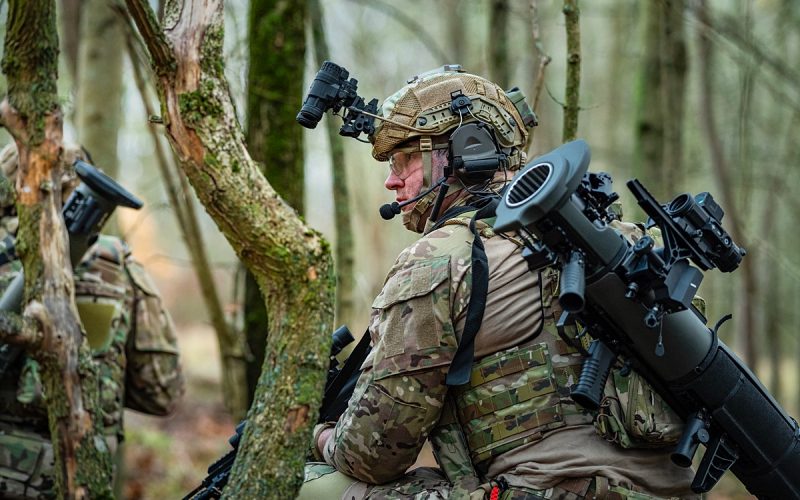 Litauen beschafft beim schwedischen Rüstungskonzern Saab weitere Carl-Gustaf-M4-Waffen und Ausbildungsausrüstung. Der Auftrag hat einen Wert von 460 Millionen schwedischen Kronen; die Lieferungen sind für 2026 bis 2029 vorgesehen