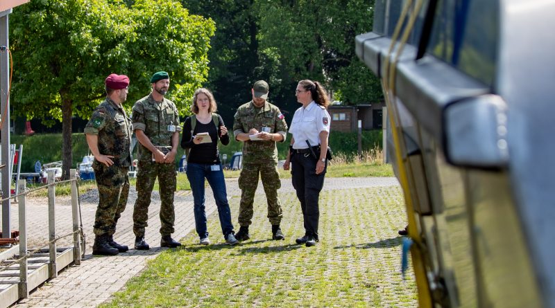 Vom 14. bis 26. Juni 2026 trainieren Streitkräfte aus 28 Nationen in Niedersachsen die zivil-militärische Zusammenarbeit. Es ist die nach Angaben der Bundeswehr größte Übung dieser Art im NATO-Rahmen.