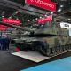 Das Gemeinschaftsunternehmen Leonardo Rheinmetall Military Vehicles (LRMV) stellt mit dem „New Main Battle Tank" (NMBT) einen Kampfpanzer der nächsten Generation vor. Die in der Broschüre beschriebene Konfiguration ist nach Herstellerangaben das Angebot an das italienische Verteidigungsministerium.