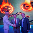 Auf der Rüstungsmesse Eurosatory in Paris haben der Konzern General Dynamics European Land Systems und das niedersächsische Robotikunternehmen Alpha Robotics eine Kooperation im Bereich Manned-Unmanned Teaming geschlossen. Erste gemeinsame Anwendungen wurden auf der Messe gezeigt.