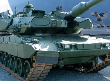 Leopard 2 A8: Nachweismuster an die Bundeswehr übergeben