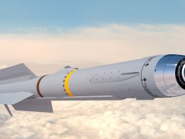 Boeing erweitert das deutsche Industrieteam für die unbemannte Kampfdrohne MQ-28 Ghost Bat um Diehl Defence und Rohde & Schwarz. Diehl soll dabei die Integration deutscher Bewaffnung übernehmen.