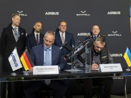 Auf der Luftfahrtmesse ILA in Berlin haben Airbus Defence and Space und das ukrainische Technologieunternehmen SkyFall eine strategische Zusammenarbeit besiegelt. Im Zentrum steht die Drohnenabwehr für den europäischen und ukrainischen Luftraum.