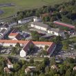 Das Verteidigungsministerium hat acht ehemals militärisch genutzte Liegenschaften identifiziert, die für den Neuen Wehrdienst reaktiviert werden könnten. Weitere Standorte werden derzeit geprüft.