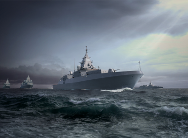 Der schwedische Rüstungskonzern Saab rüstet vier Fregatten der neuen Klasse MEKO A-200 DEU aus. Auftraggeber ist der deutsche Werftverbund TKMS, der als Generalunternehmer für den Bau verantwortlich ist.