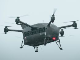 Der Sanitätsdienst der Bundeswehr lässt erstmals ein unbemanntes System für den Patiententransport aus der Luft erproben. Das bayerische Unternehmen AVILUS liefert dafür zwei Testmuster.
