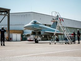Der erste neu gebaute Eurofighter aus dem Beschaffungsprogramm Quadriga hat seinen Erstflug absolviert. Die Maschine der Tranche 4 soll noch in diesem Jahr an die Luftwaffe übergeben werden.