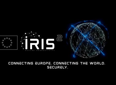 Der Bremer Raumfahrtkonzern OHB hat mit dem Satellitenbetreiber SES einen Vertrag über die Entwicklung und den Bau von achtzehn Satellitenplattformen für das EU-Programm IRIS² geschlossen. Das Auftragsvolumen liegt bei knapp einer Milliarde Euro.
