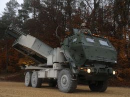 Die US-Armee hat nach Angaben mehrerer mit internen Daten vertrauter Personen nahezu ihren gesamten Vorrat an ATACMS- und PrSM-Boden-Boden-Raketen im Krieg gegen den Iran verbraucht. In Washington wächst die Sorge, dass die Bestände die Reaktionsfähigkeit in anderen Weltregionen einschränken könnten.