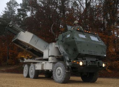Die US-Armee hat nach Angaben mehrerer mit internen Daten vertrauter Personen nahezu ihren gesamten Vorrat an ATACMS- und PrSM-Boden-Boden-Raketen im Krieg gegen den Iran verbraucht. In Washington wächst die Sorge, dass die Bestände die Reaktionsfähigkeit in anderen Weltregionen einschränken könnten.