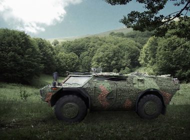 Der schwedische Rüstungskonzern Saab hat mit dem niederländischen Verteidigungsministerium eine langfristige Vereinbarung über das Tarnsystem Barracuda Mobile Camouflage System (MCS) geschlossen. Ein erster Abruf betrifft die Aufklärungsfahrzeuge Fennek und die Panzerhaubitzen der niederländischen Landstreitkräfte.