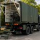 Das Bundesamt für Ausrüstung, Informationstechnik und Nutzung der Bundeswehr (BAAINBw) hat die Erneuerung der mobilen Hörfunk-Sendeanlagen des Zentrums Operative Kommunikation beauftragt. Bis Mitte 2028 sollen acht containerbasierte Sendeeinheiten entstehen, die neben UKW auch digital über DAB+ ausstrahlen können.