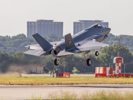 Erstflug der ersten deutschen F-35A Lightning II