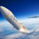 Die US Air Force hat Lockheed Martin mit der Produktion der luftgestützten Hyperschallwaffe AGM-183A ARRW beauftragt. Der Vertrag hat einen Wert von 694 Millionen US-Dollar, parallel baut das Unternehmen seine Fertigung in Troy im US-Bundesstaat Alabama aus.