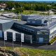 Die Rheinmetall-Tochter Rheinmetall Nordic AS hat am 1. Oktober 2026 einen neuen Standort in Skoppum in Betrieb genommen. Dort bündelt das Unternehmen Entwicklung, Fertigung, Systemintegration und Kundenbetreuung auf rund 4.600 Quadratmetern.