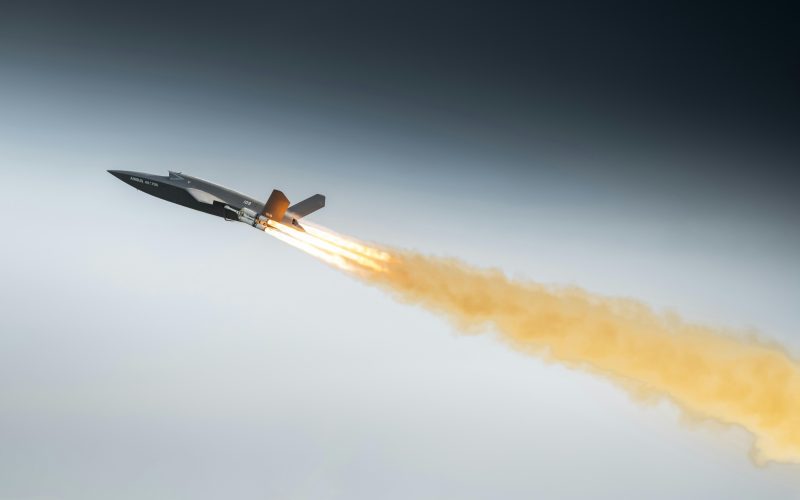 Airbus und das US-Unternehmen Kratos haben den ersten Flug des unbemannten Kampfflugzeugs U740 Valkyrie in Europa abgeschlossen. Bis 2029 soll daraus ein einsatzbereites System für die Luftwaffe und weitere europäische Streitkräfte entstehen.